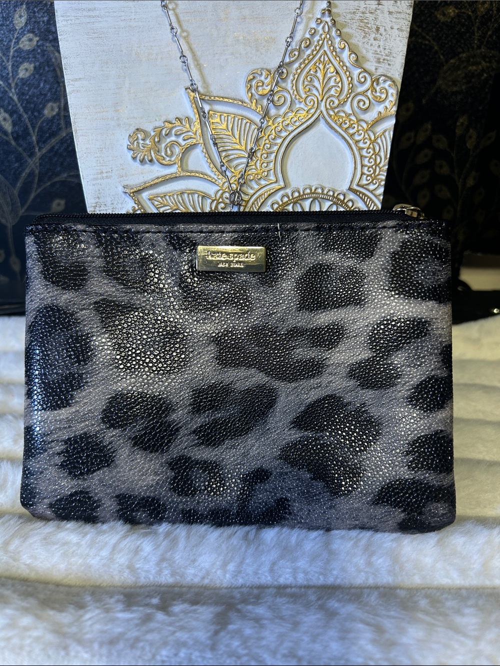 kate spade gray and black leopard print wristlet pouch